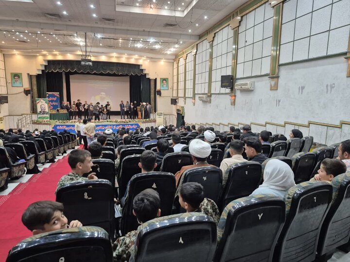 تصاویر/ تجلیل از فعالان جهادی پاکدشت