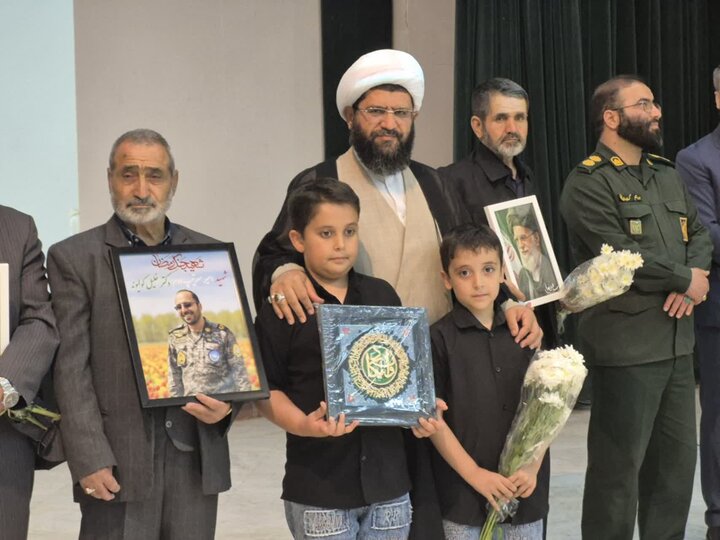 تصاویر/ تجلیل از فعالان جهادی پاکدشت