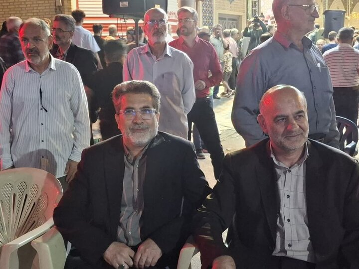تصاویر/اجتماع بزرگ امت واحده زیر پرچم امام حسین(ع) درچهار راه امیریه کاشان