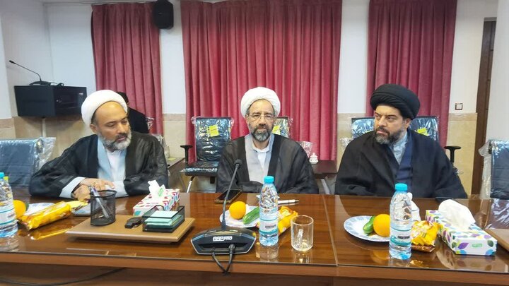 تصاویر/ مباحث آموزشی مدارس علمیه استان یزد بررسی شد
