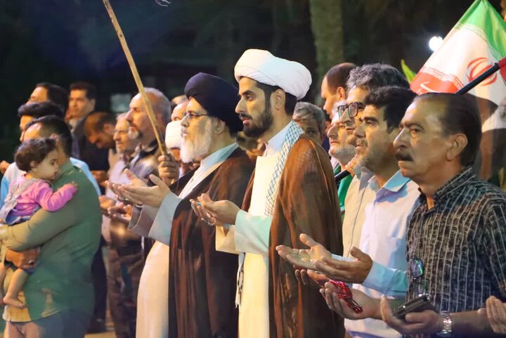 تصاویر/ هفتادمین شب از شب‌های حماسه انتقام خون رهبر شهید انقلاب در شهرستان بافق