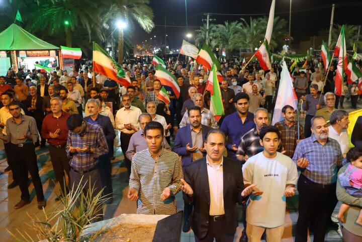 تصاویر/ هفتادمین شب از شب‌های حماسه انتقام خون رهبر شهید انقلاب در شهرستان بافق