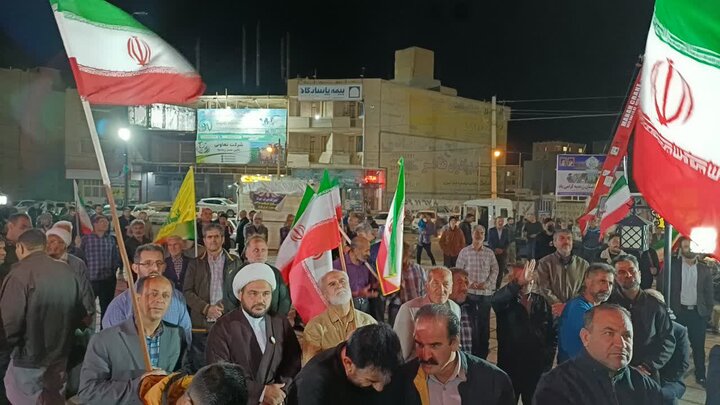 تصاویر/هفتادمین شب حضور پرشور مردم ولایتمدار زرندیه در تجدید بیعت با آرمان‌های انقلاب
