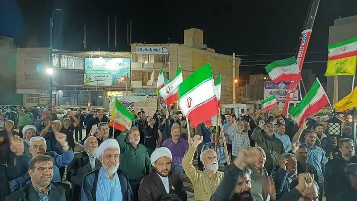 تصاویر/هفتادمین شب حضور پرشور مردم ولایتمدار زرندیه در تجدید بیعت با آرمان‌های انقلاب
