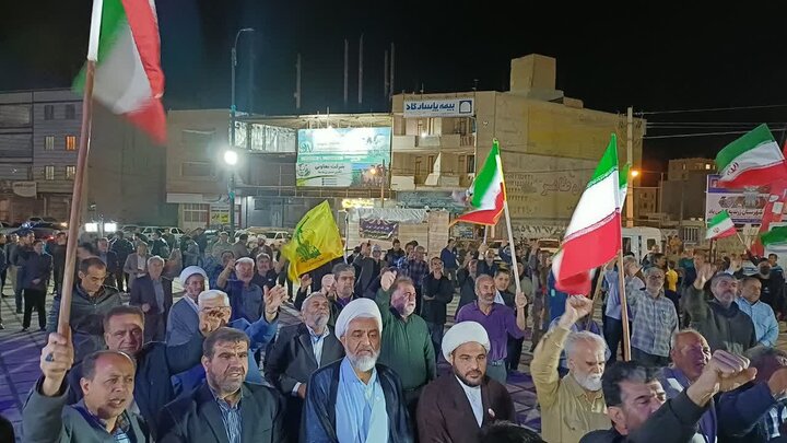 تصاویر/هفتادمین شب حضور پرشور مردم ولایتمدار زرندیه در تجدید بیعت با آرمان‌های انقلاب