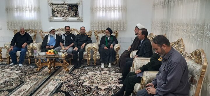 تصاویر/دیدار رئیس سازمان عقیدتی سیاسی فراجا با خانواده شهید کارچانی
