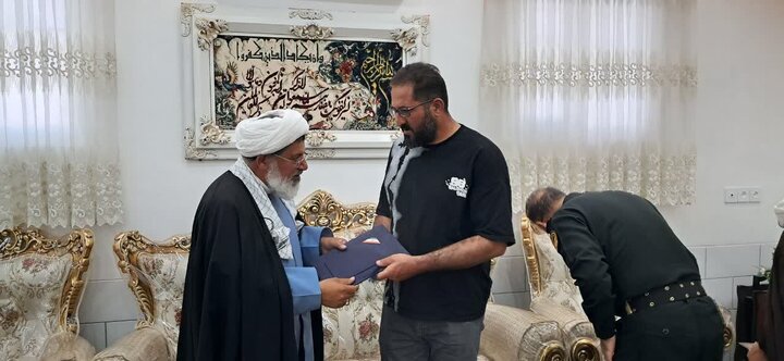 تصاویر/دیدار رئیس سازمان عقیدتی سیاسی فراجا با خانواده شهید کارچانی