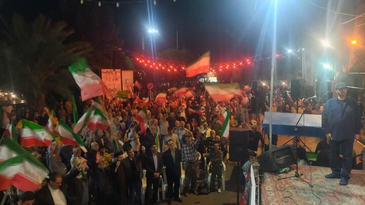 تصاویر/ روایتی از ایستادگی گرمساری‌ها در شب هفتادم