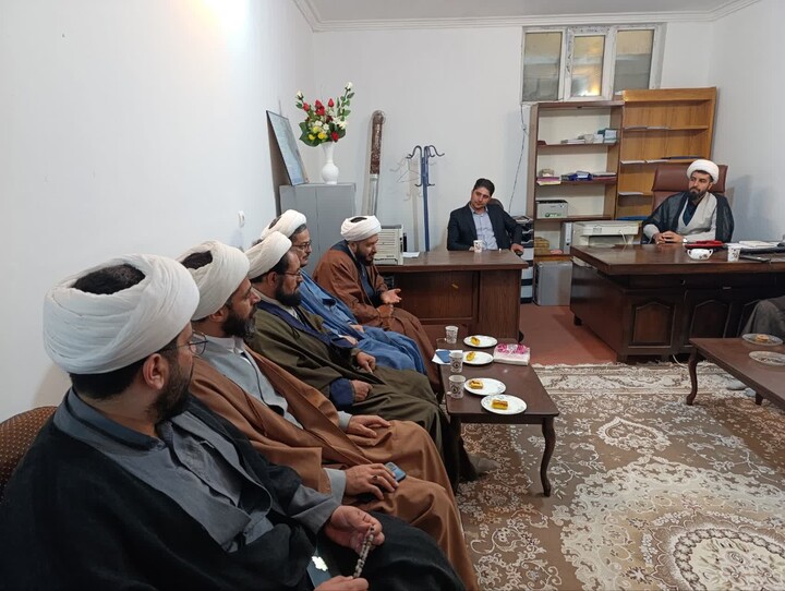 تصاویر / افتتاح دفتر بسیج طلاب و روحانیون شهرستان سراب با حضور مسئولان شهرستان