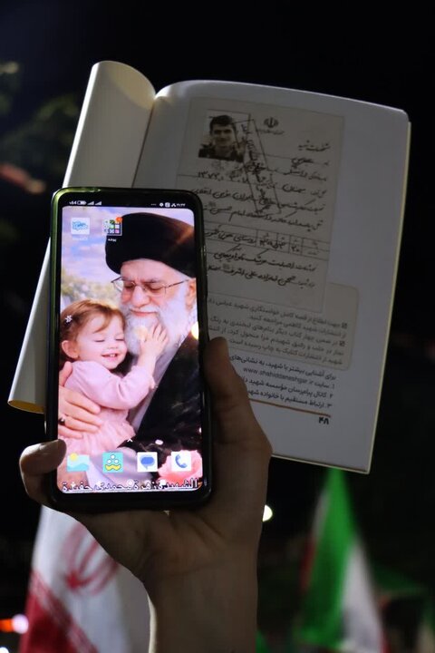 تصاویر/ اجتماع بزرگ شب های حماسه و اقتدار معراج شهدا شهرستان سمنان
