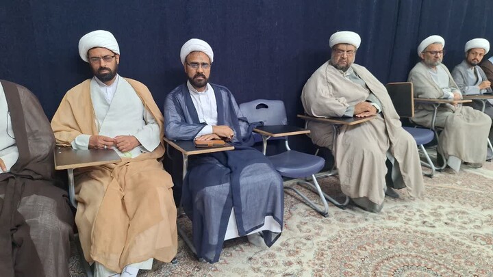تصاویر| دیدار فرماندار و امام جمعه قاین با اساتید و مسئولان مدرسه‌های علمیه شهرستان قائنات