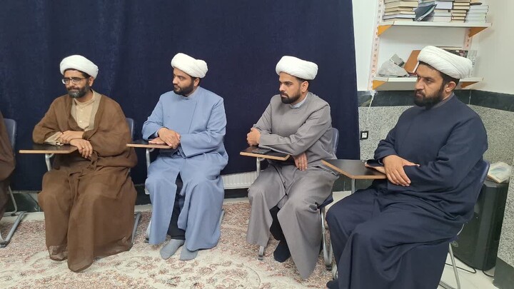 تصاویر| دیدار فرماندار و امام جمعه قاین با اساتید و مسئولان مدرسه‌های علمیه شهرستان قائنات