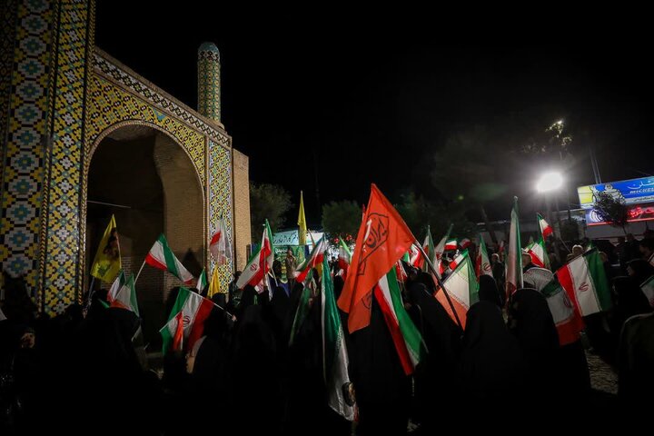 حضور نماینده ولی‌فقیه در استان قزوین در موج ۷۰ تجمع شبانه مردم قزوین

