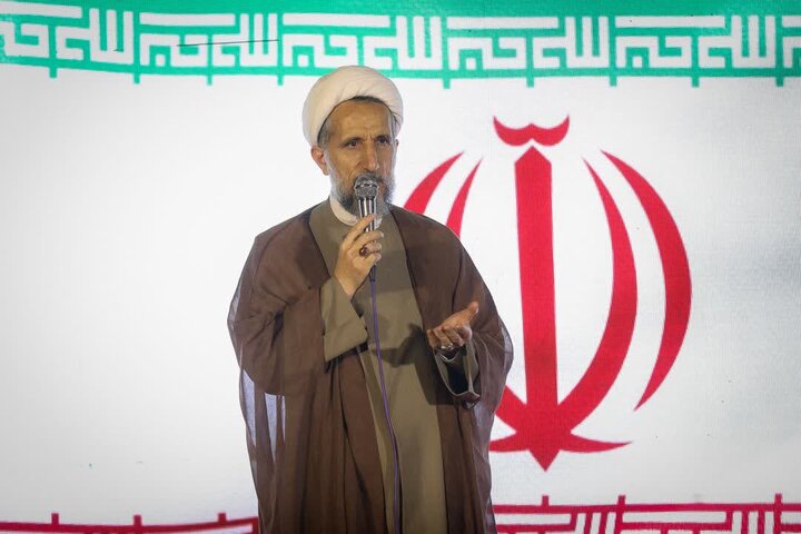 حضور نماینده ولی‌فقیه در استان قزوین در موج ۷۰ تجمع شبانه مردم قزوین
