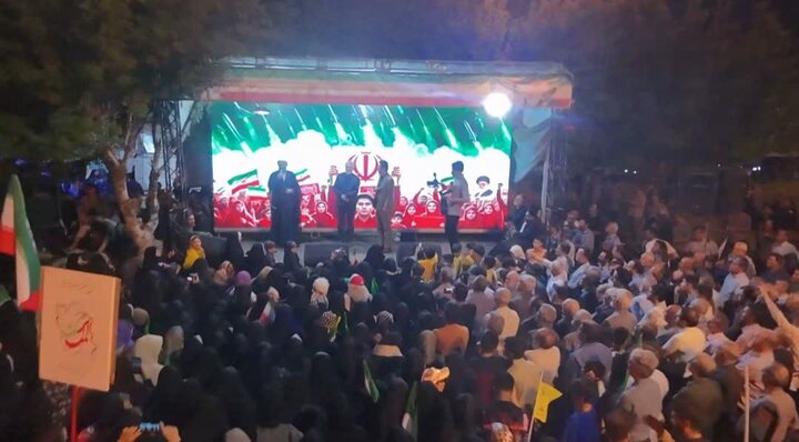 تصاویر/ هفتاد و دومین شب راهپیمایی مردمی  در قرچک
