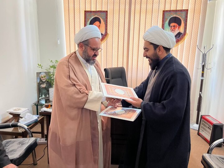 تصاویر/ امضای تفاهم نامه مدیریت حوزه علمیه کرمان با سازمان تبلیغات