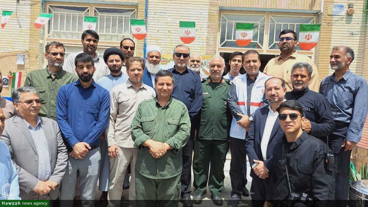 رزمایش جهادی طلاب در روستای بجد؛ خدمترسانی فرهنگی با حضور استاندار و فرمانده سپاه + عکس