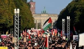 Thousands Rally in Berlin Calling for End to Gaza War