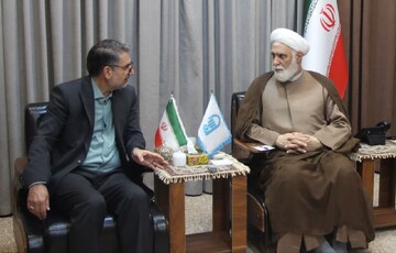 دیدار مدیر آموزش‌وپرورش با امام جمعه جزیره کیش
