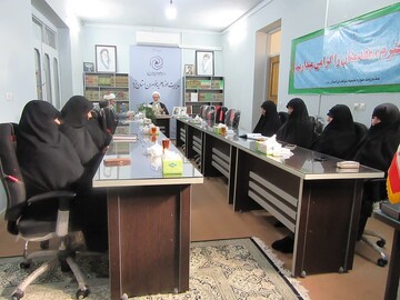تبیین ابعاد معنوی روز زیارتی امام رضا (ع) در نشست شورای اداری حوزه علمیه خواهران یزد