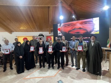 تصاویر / تقدیر از معلمان نمونه بخش کجور با حضور امام جمعه شهرستان نوشهر