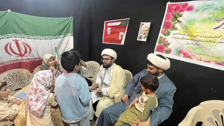 تصاویر/ حضور کودکان و نوجوانان در غرفه مدرسه علمیه دارالعلم اسلامی آیت الله اعتمادی
