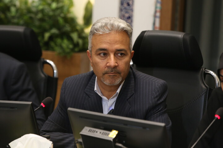 تصاویر / امضای تفاهم‌نامه همکاری آستان علوی با شهرداری اصفهان