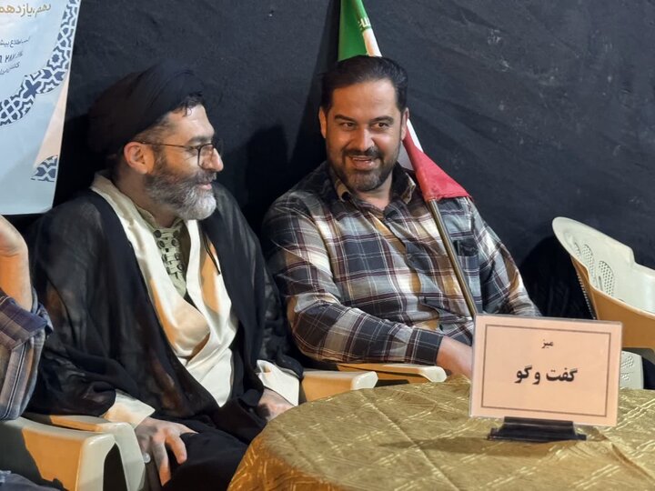 تصاویر/ فعالیت فرهنگی و تبلیغی موکب مدارس علمیه آیت اللّه اعتمادی در هفتادویکمین تجمعات شبانه