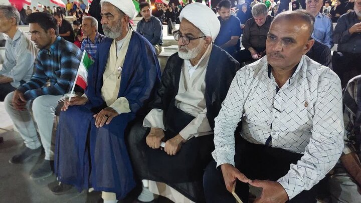 تصاویر/ مردم کنگان پای کار نظام