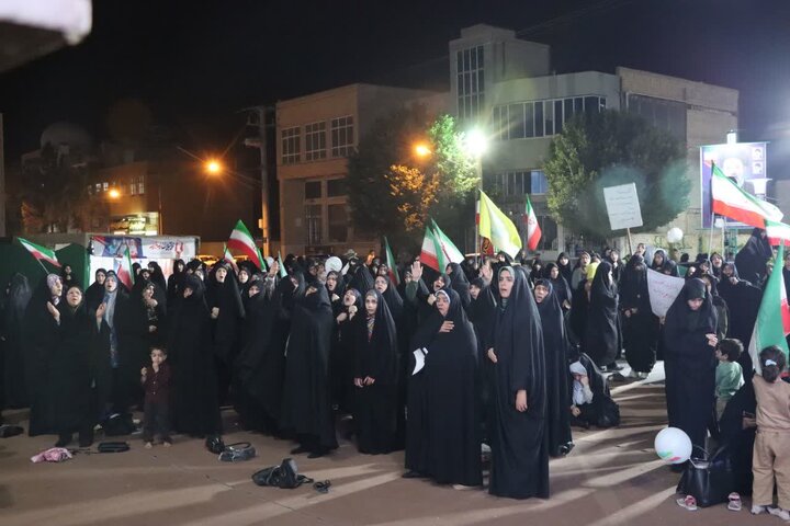 تصاویر/  هفتاد و یکمین شب از اقتدار و شکوه و عظمت مردم استوار ، انقلابی و با بصیرت شهر اشکذر