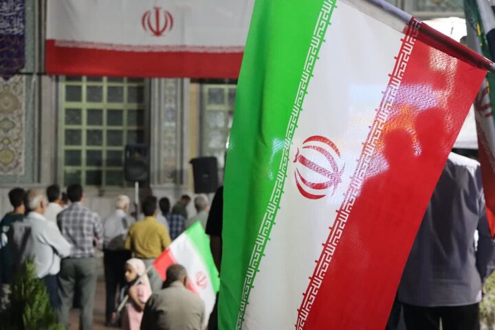 تصاویر/  هفتاد و یکمین شب از اقتدار و شکوه و عظمت مردم استوار ، انقلابی و با بصیرت شهر اشکذر