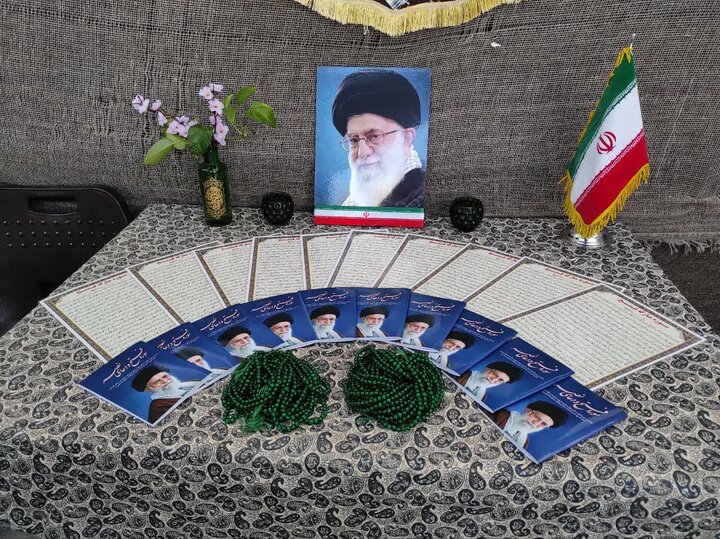 تصاویر/ استمرار فعالیت جهادی طلاب خواهر و برادر در تکاب در قالب موکب مردمی