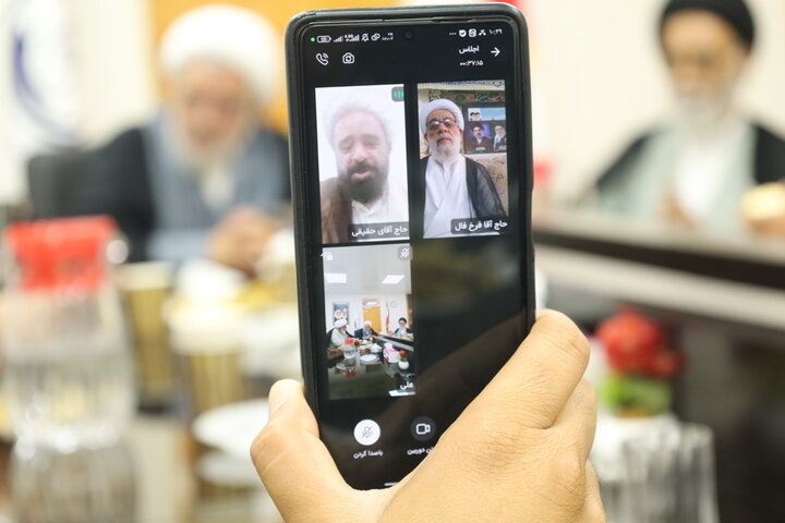 تصاویر / نشست هم اندیشی اعضای شورای حوزه علمیه استان هرمزگان