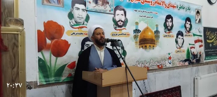 تصاویر/ استمرار فعالیت های تبلیغی اساتید مدرسه علمیه تکاب در مساجد روستایی و شهری