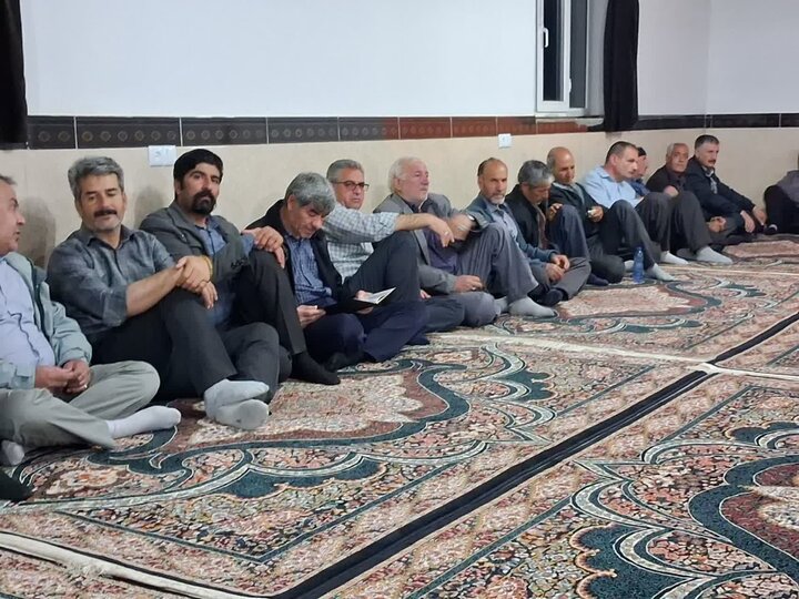 تصاویر/ استمرار فعالیت های تبلیغی اساتید مدرسه علمیه تکاب در مساجد روستایی و شهری