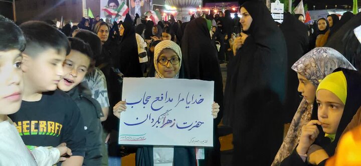 تصاویر/ استمرار فعالیت موکب مدرسه علمیه شاهین دژ