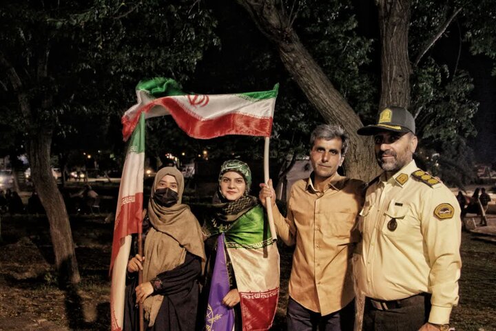تصاویر/ هفتادویکمین شب حضور حماسی کاشانی ها در خیابان‌ها و میدان‌های شهر