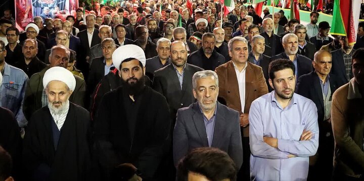 تصاویر/ حضور پرشور نسل جوان در هفتاد و یکمین تجمع حمایتی مردم شهرستان سلماس از نیروهای مسلح