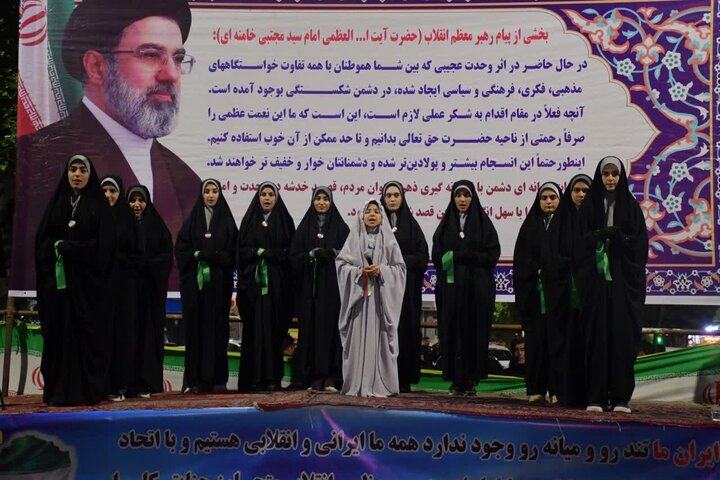 تصاویر/ حضور پرشور نسل جوان در هفتاد و یکمین تجمع حمایتی مردم شهرستان سلماس از نیروهای مسلح