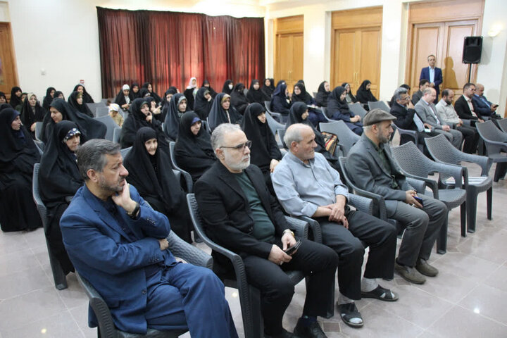 تصاویر/آیین رونمایی از کتاب «دختر خمین» در بیت تاریخی امام راحل(ره)