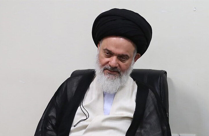 تسلیت آیت الله حسینی بوشهری به رئیس جمعیت هلال احمر