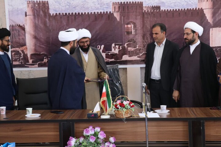 تصاویر/ مدیر اداره تبلیغات اسلامی شهر راین منصوب شد.