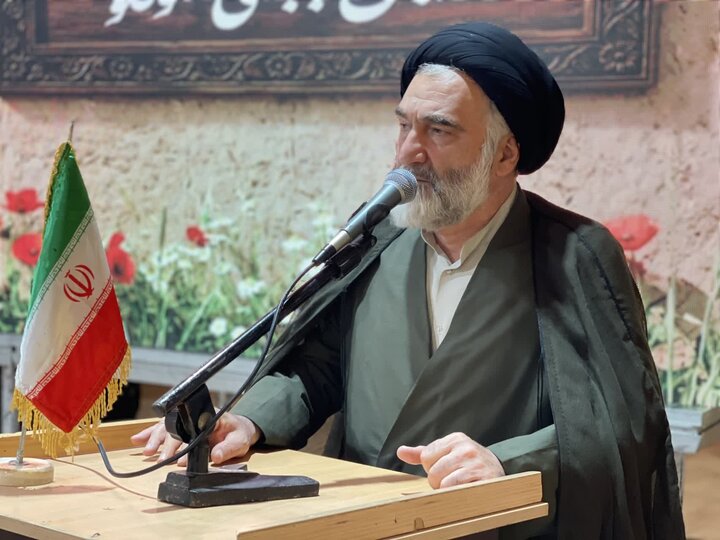 تصاویر / تقدیر از معلمان نمونه بخش کجور با حضور امام جمعه شهرستان نوشهر