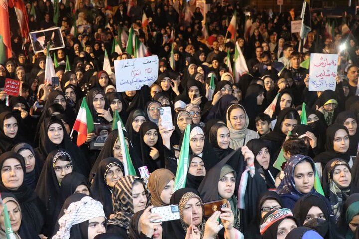 تصاویر/ هفتاد و سومین اجتماع شبانه مردمی در قرچک