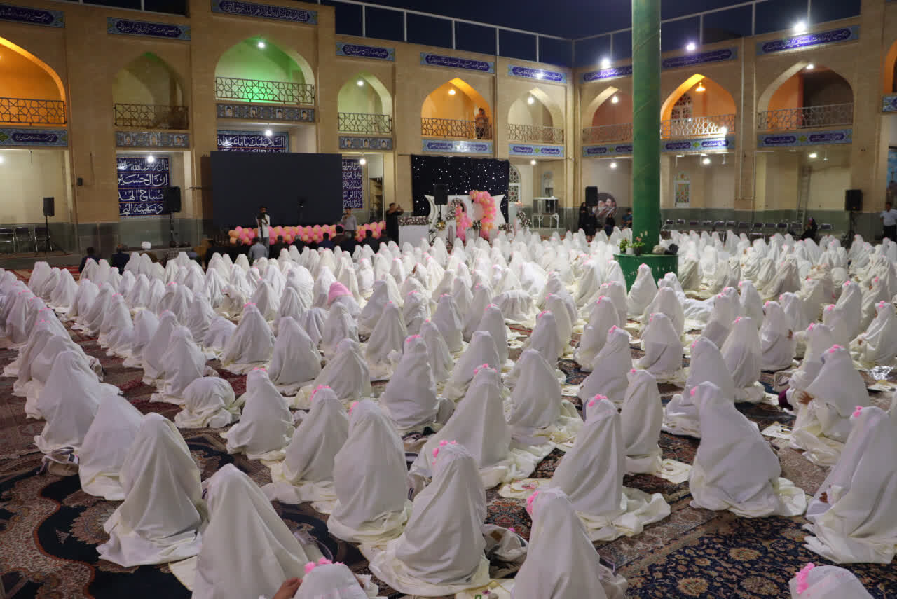 مراسم جشن تکلیف هفتصد دانش آموز دختر بافقی برگزار شد+ تصاویر