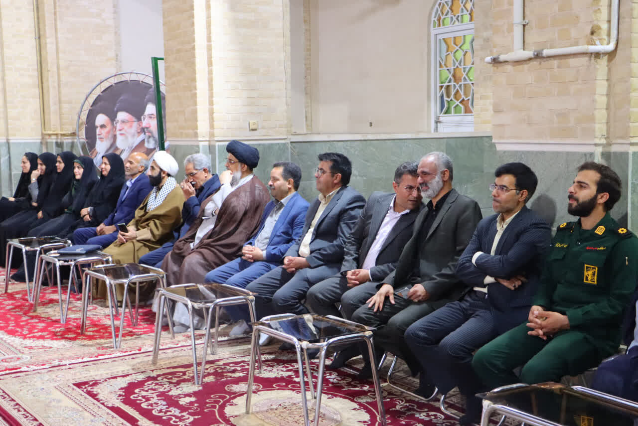 مراسم جشن تکلیف هفتصد دانش آموز دختر بافقی برگزار شد+ تصاویر