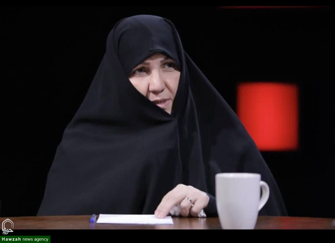 مادران شهدا؛ از یک فرد به یک نهاد تبدیل شده اند / دوگانه حقوق بشر و واقعیت جایگاه زن در ایران