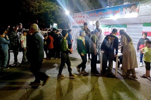 بازدید امام جمعه کنگاور از موکب تبیینی «زندگی با آیه‌ها»+عکس