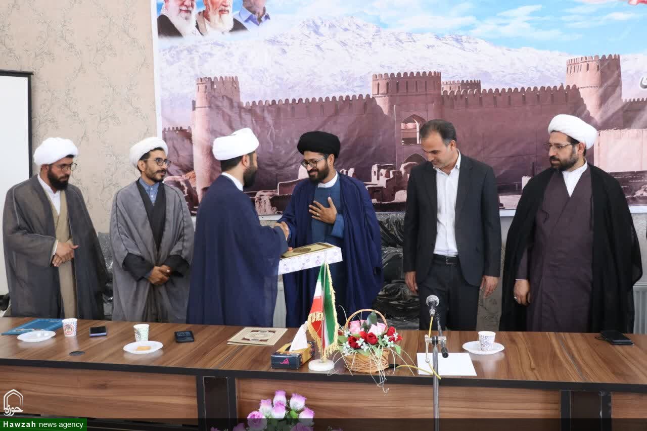 تصاویر/ آیین تودیع و معارفه مدیر اداره تبلیغات اسلامی شهر راین