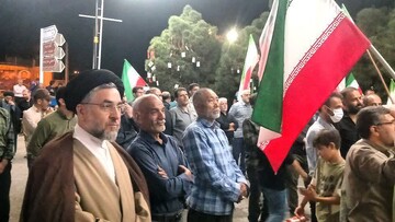 تصاویر/ هفتاد و دومین شکوه میدان داری  دفاع از وطن در نوش آباد